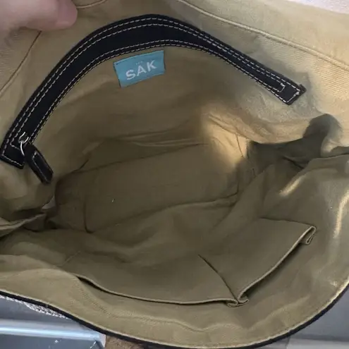 The Sak Messenger Bag Beige Khaki Purse Multiple Pockets Great Condition