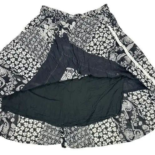 Vintage 90s Bohemian Floral Patchwork Full Circle Skirt One Size Indian Cotton Black