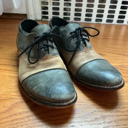 Free People  Two Tone Oxford Style Shoes Made in India