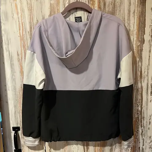 Avia Avía Colorblock Half-Zip Hoodie in Purple, Gray, White