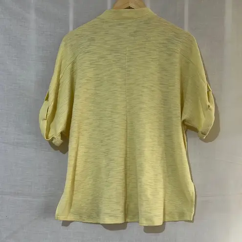 White Birch Yellow Roll Tab Sleeve Knit Top – Women’s Size M