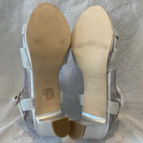 Dream Paris Dream Pairs Women's NWOB Silver Heel Strappy Formal Party Sandals Size 9 Read