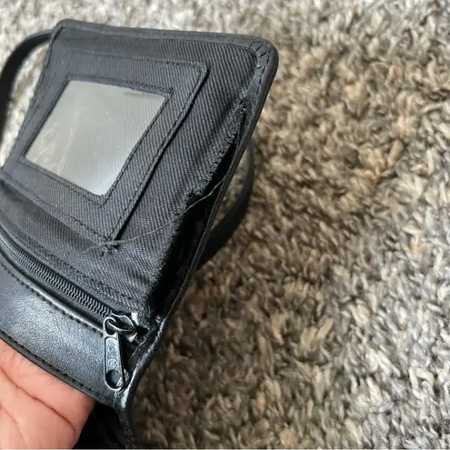 G.H. Bass‎ & Company Black Leather Wallet Crossbody Purse