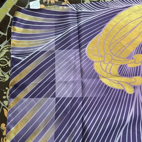 TATCHI SILKY SQUARE SCARF Purple