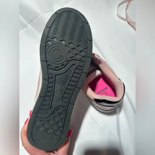 Hello Kitty  by Sanrio Women's Pink Casual Court Sneakers Size 9 Regular Width thumbnail 3