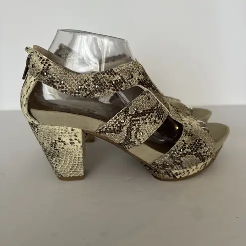 Earthies Sandles Santiago Beige Snake Embossed Leather Studded Edgy Animal 8 B Tan