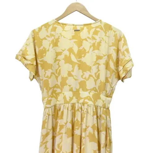 NWT The Normal Brand Ezra Crepe Deep V Button Thru Dress Yellow Size Small NEW