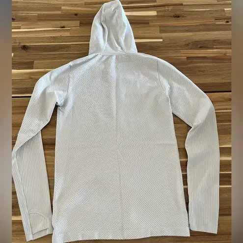 Athleta  Long-Sleeve Hooded Top Size Medium