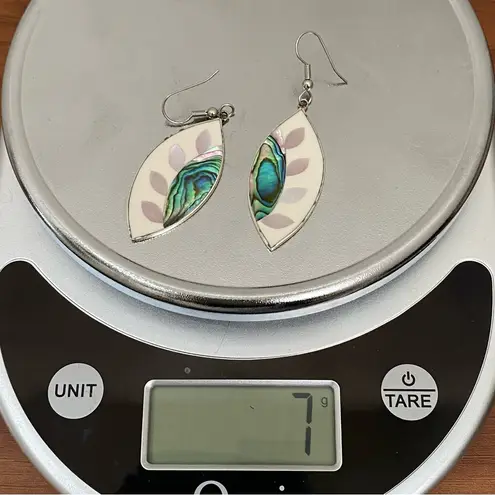 Vintage Alpaca Mexico Handcrafted MOP Abalone Inlay Mexican Silver Earrings 7g Green