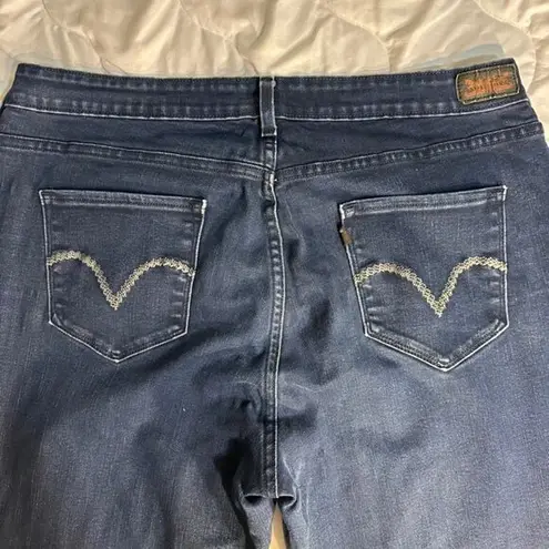 Levi’s Size 20W 512 Perfectly Shaping Bootcut Inseam 28 inches