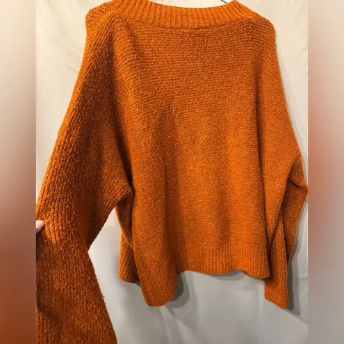 Topshop  V Neck Sweater Oversized Slouchy fit size medium