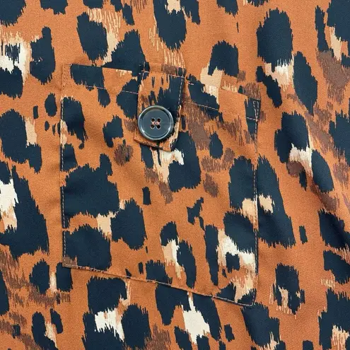 Cato  Plus 2X 18W/20W Blouse Short Sleeve Leopard Animal Print Short Cuff Sleeve