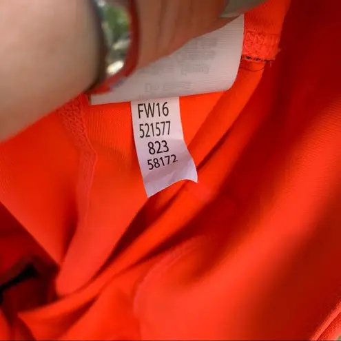 Oakley Active Capri - orange coral color LARGE