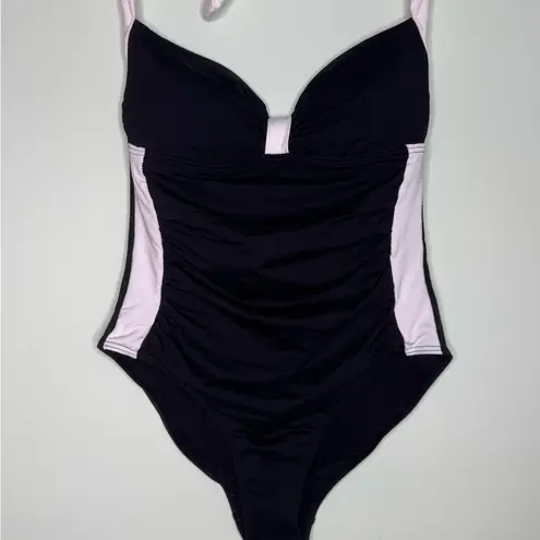 NIP TUCK Swim Women Color Block Black and White One Piece Swimsuit Size 6