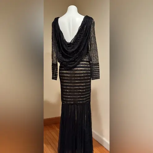 Tadashi Shoji Mermaid Delicate All Lace Gown SZ 4 Black Lace Beige Line …