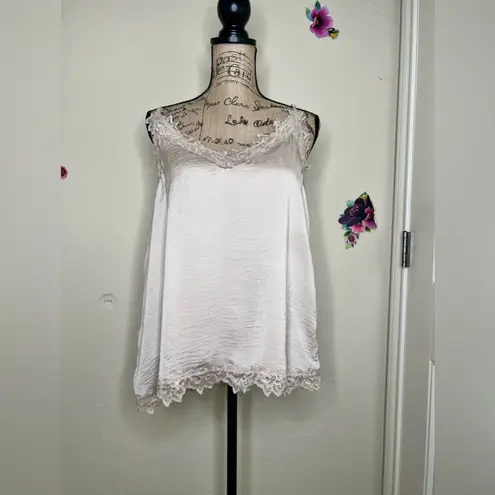 Entro NTM: Adjustable Spaghetti Straps Cream Lace Trim Camisole Size Medium