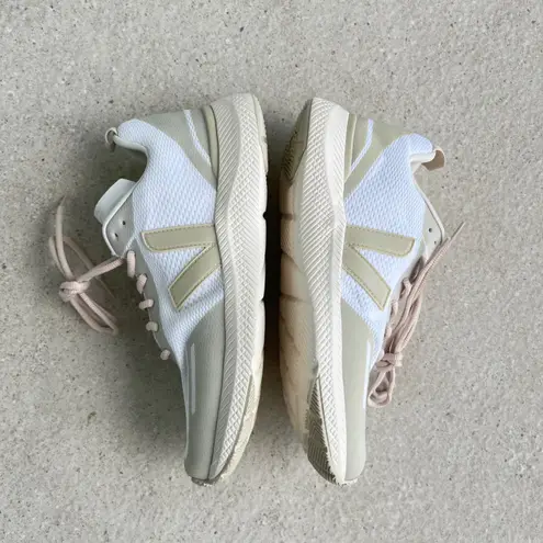 VEJA Impala Sneaker in Eggshell Pierre