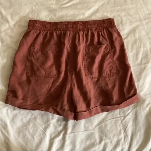 Universal Threads Universal Thread Paper Bag Shorts Pockets High Rise Clay Red Size Small EUC