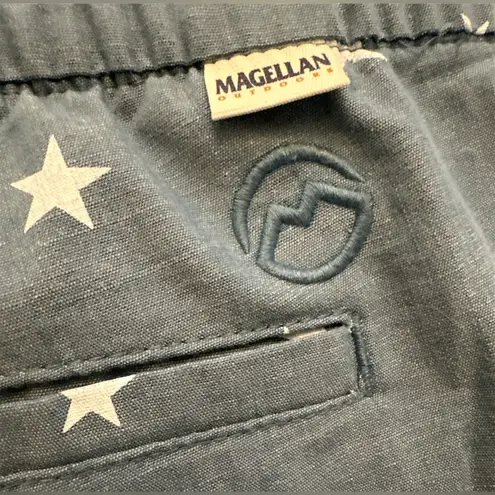 Magellan outdoors Magellan Women's 5” Inseam Shorts Americana Stars Size 1X Chambray Blue (B24)