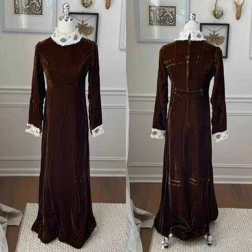 Vintage 70s Brown Velvet Maxi Dress Lace Collar Cuff XS