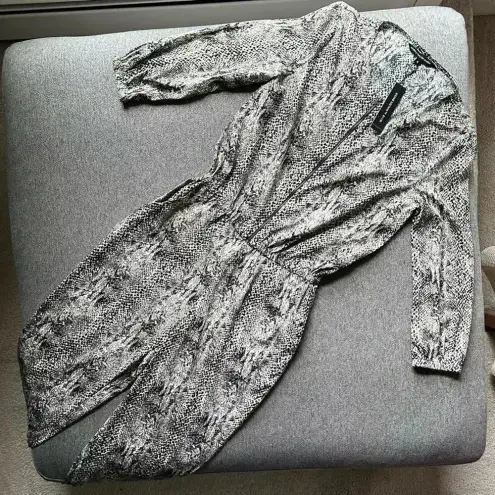 W118 By Walter Baker  Peavey Jumpsuit Gray Reptile Small NWT