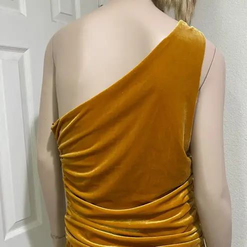 House of Harlow Luxe Velvet Ruched Sides One Shoulder Dress Mineral Gold Size L
