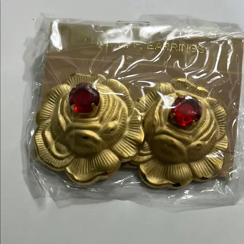 Gold and Red Vintage Floral Earrings