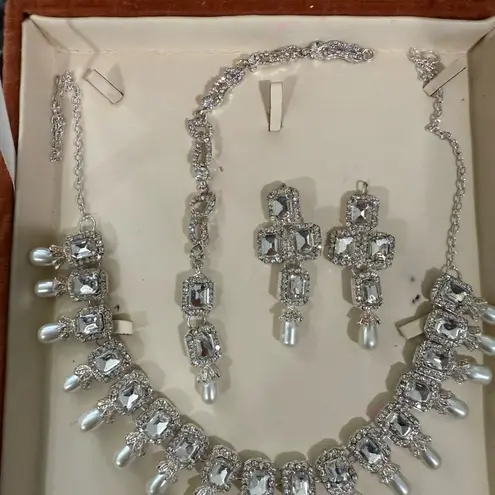 Indian Pakistani Silver and Pearl Jewelry Set