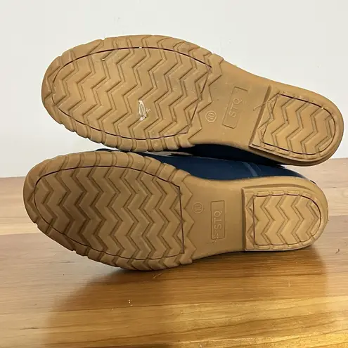 STQ Quilted Waterproof Duck Boots Size 10 Navy Blue & Brown Winter Outdoors