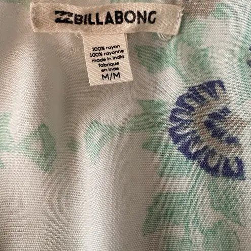 Billabong  Cream Buttoned Blouse with Long Sleeves