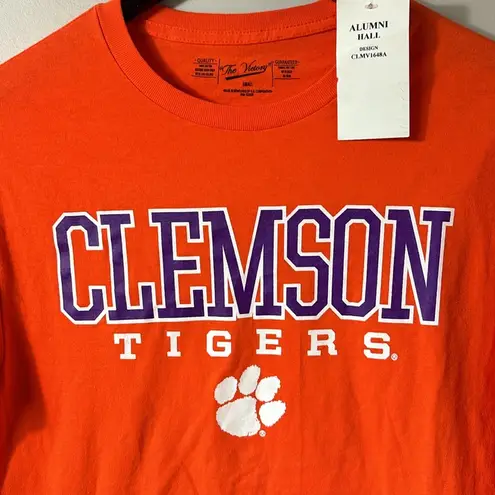 Clemson long sleeve orange tee in 💯 cotton size small. Go Tigers!