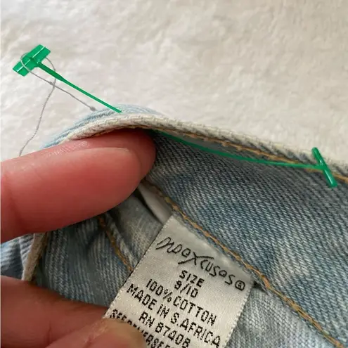 No Excuses Vintage Femme Fatale light washed Denim Shorts Womens Size 9 A4