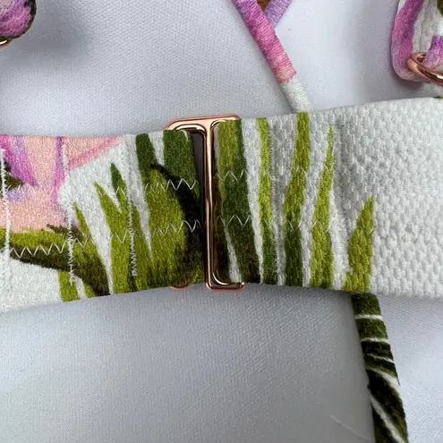 Shade & Shore  Women's White and Green Floral Bikini Top - Size 32A - NWT