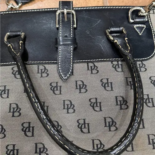 Dooney & Bourke 👜 Signature Travel Shopping Tote + Matching Wristlet ✨