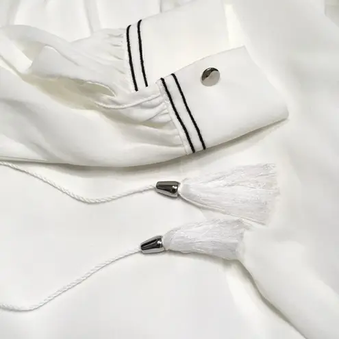 Ivanka Trump New. long sleeve top.