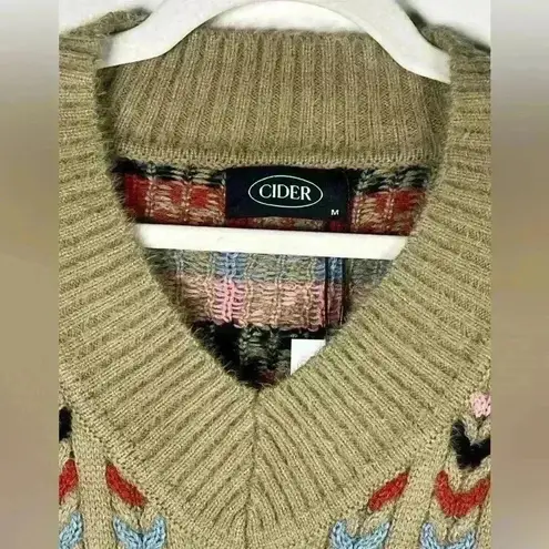 Cider NWT Sweater Arrow Striped Cozy Soft Fuzzy Boho V-Neck Pullover Size M