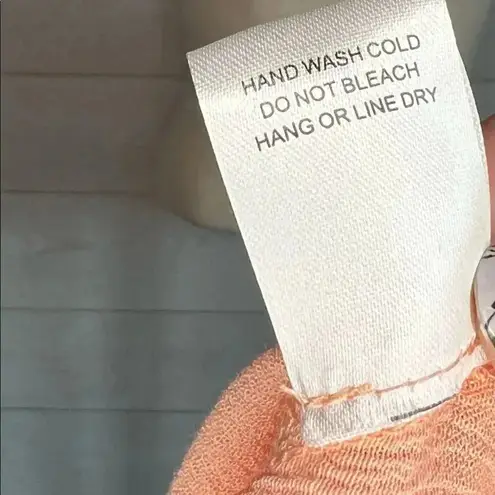 Chloe K peach sleeveless top Size Medium