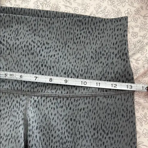 Lululemon  Wunder Under Crop Roll Down in Dottie Dash Patterned Leggings Size 6 - Image 7