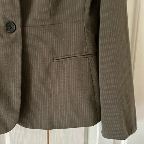 Banana Republic  - Women’s Brown Pinstripe Blazer - Size 10