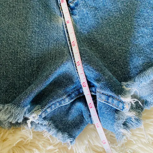 VTG LL Bean Relaxed Fit Distressed Frayed Hem Denim Blue Jeans Shorts Womens 16