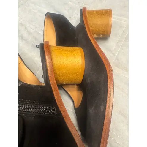 Bernardo Black Suede Slingback Heels Sandals Knot Detail Women's Size 8M