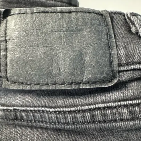 Levi's  Y2K 311 Shaping Skinny Mid Rise Jeans Black Size 28