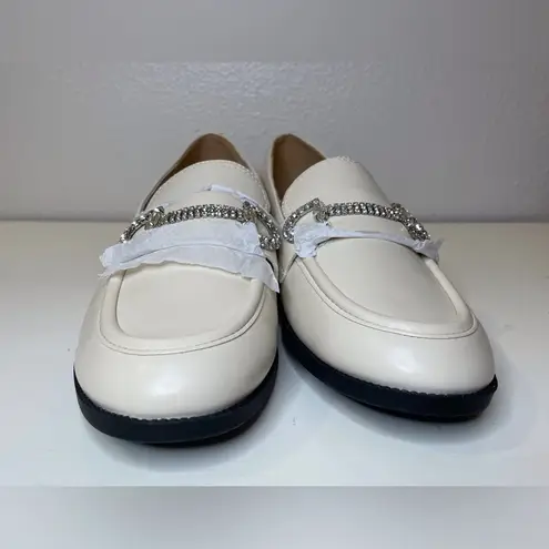 Unisa Women’s Bling Ornament Elegant Cream Loafer Shoes Size 8 M
