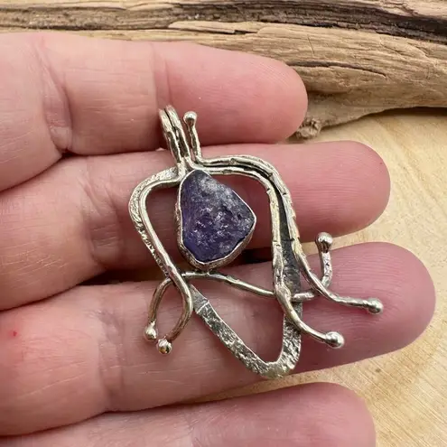 Sterling Silver Artisan Pendant – Rough Tanzanite Stone Purple