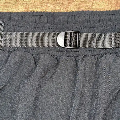 Motion, An Instagram Brand Adjustable Belt Hiking/Workout Pants Black