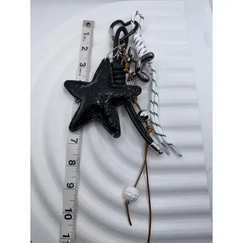 NEW Black Star & Balloon Dog Keychain Trendy Unisex Streetwear Charm