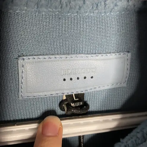 BLANK NYC  Fleece cropped trucker jacket in Dusty Blue size L