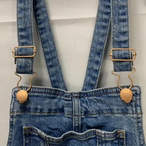 Universal Threads Universal Thread Medium Wash Cropped Denim Bibs Overalls Size 4/27