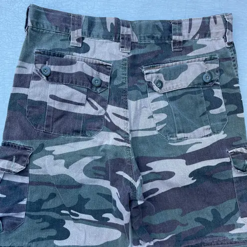Game Winner Vintage Green Camo Cargo Pants Zip Off Shorts