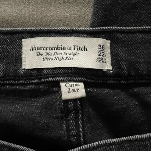 Abercrombie & Fitch  The '90s Slim Straight Ultra High Rise Curve Love Jeans